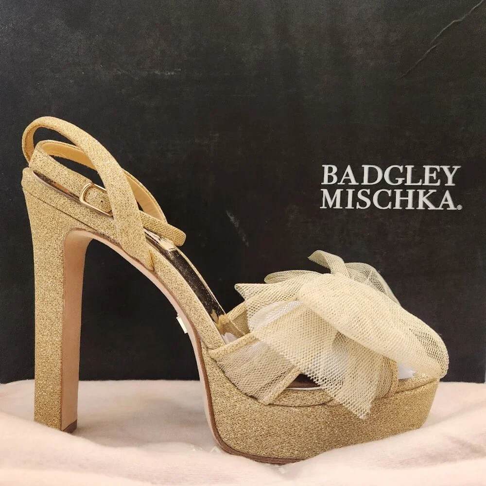 Badgley Mishcka Sophie Bow Platform Sandals. NIB. Size 6.5